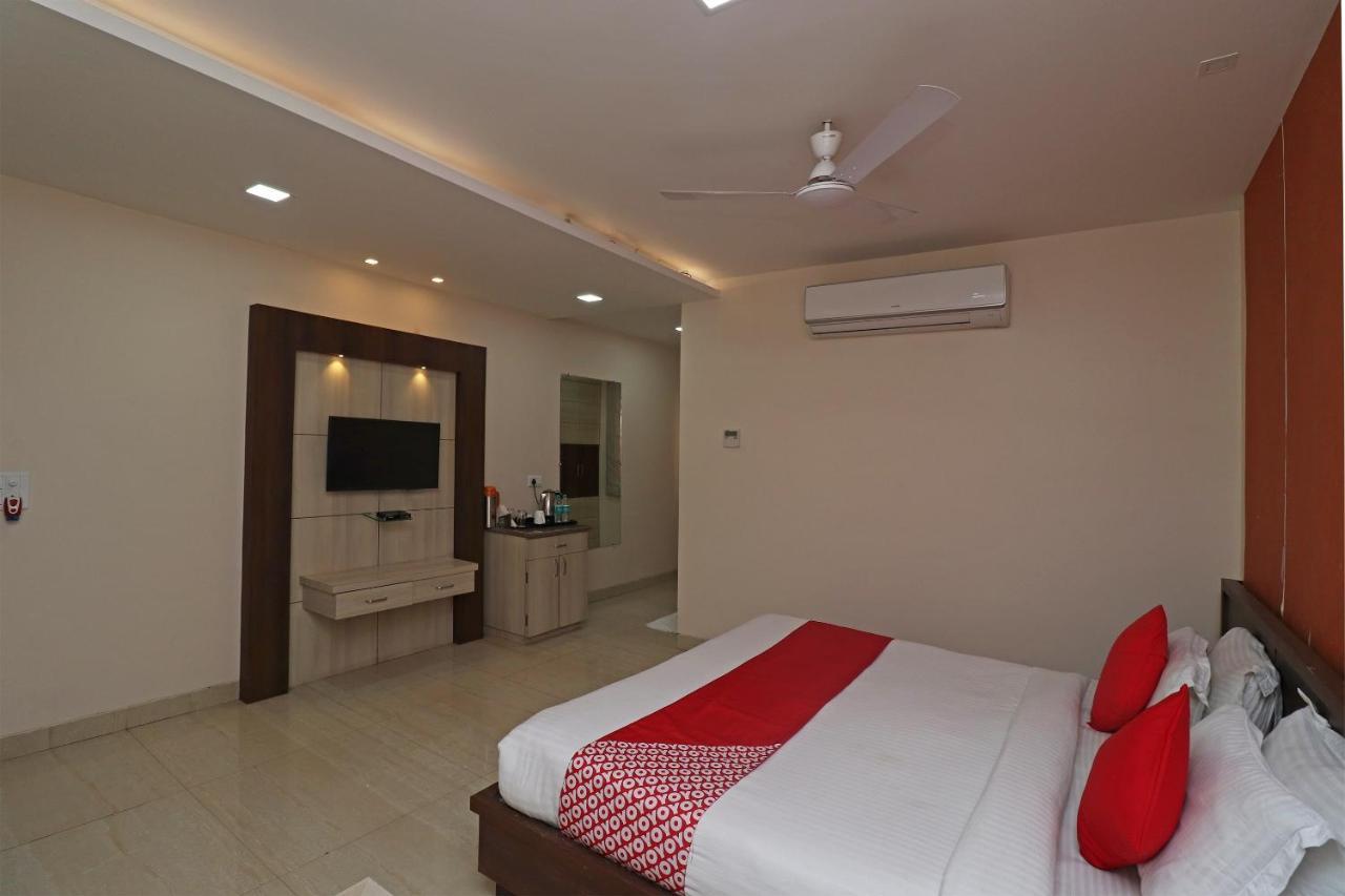 Oyo 29382 Golden Laurel Inn Deoria Zewnętrze zdjęcie