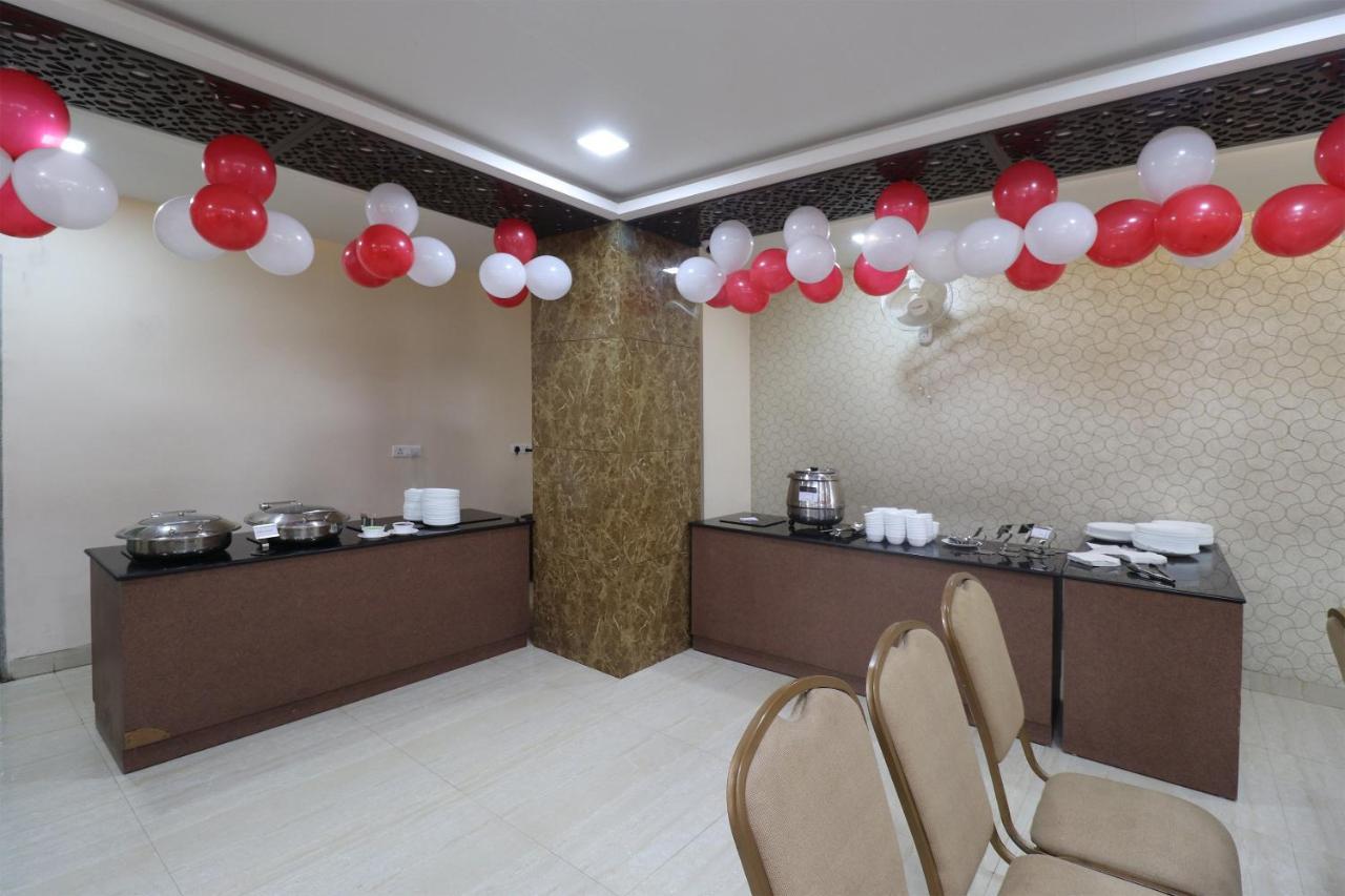 Oyo 29382 Golden Laurel Inn Deoria Zewnętrze zdjęcie